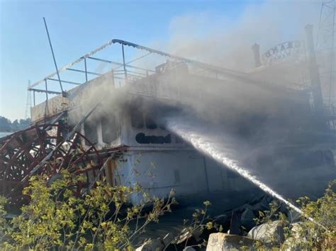 Paddle-wheel riverboat burns in fire on Vallejo waterfront